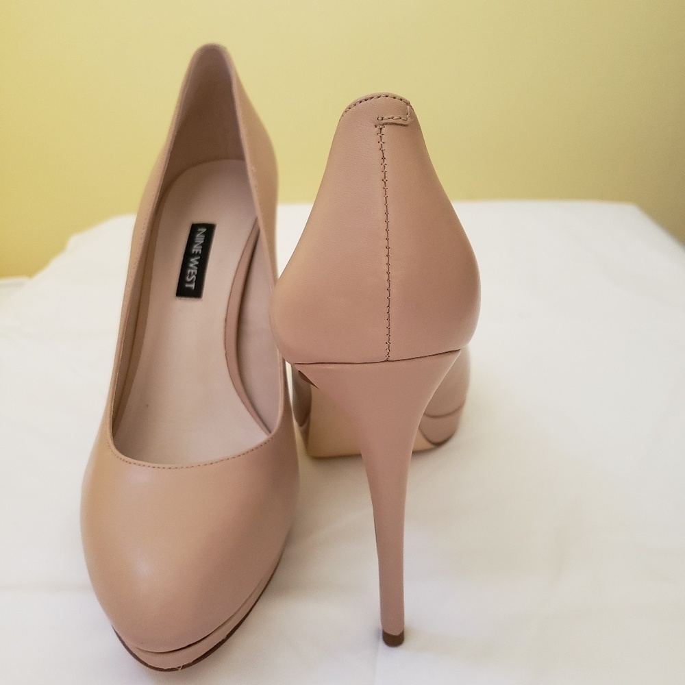 Nine West Beige Pumps - Picture 3 of 3